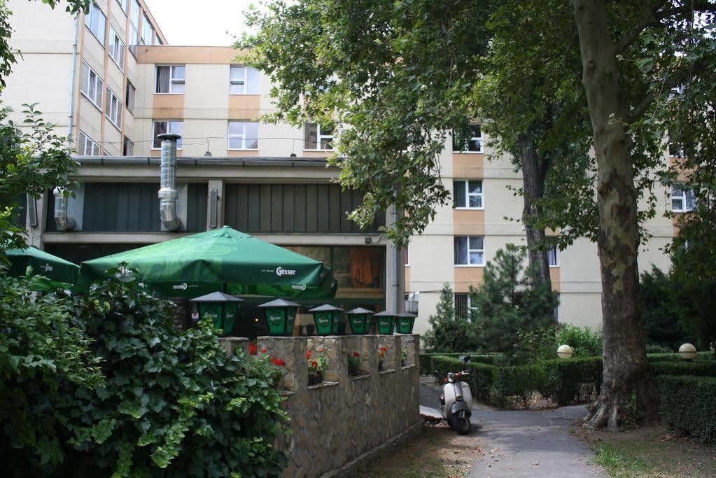 Hostel Flandria Budapest Esterno foto